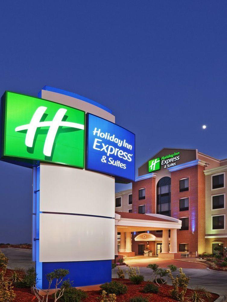 Holiday Inn Express & Suites Bakersfield Airport, An Ihg Hotel Exterior foto